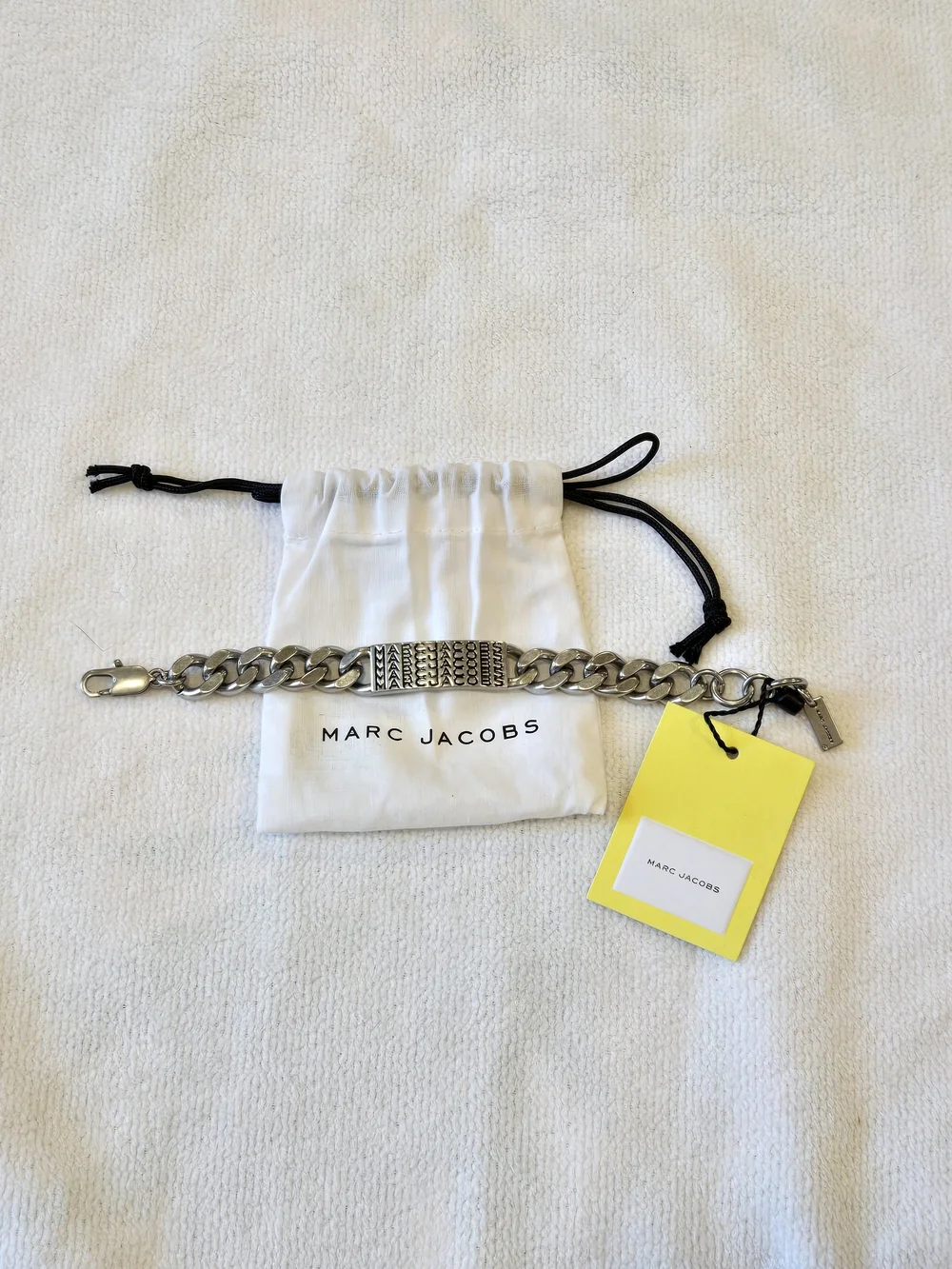 Marc Jacobs NWT Silver-Tone Chain Bracelet with Textured Center
